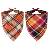 ADOGGYGO bandana naranja con cuadros para paseos otoñales.