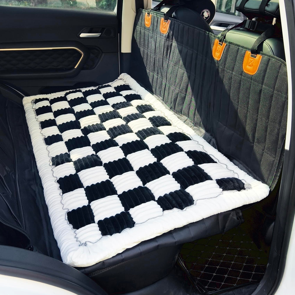Cama para mascotas AEEISHOMEREFORM en respaldo trasero, superficie suave y antideslizante para viajes