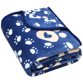Manta AHOOCUSTOM para perro azul, doble cara aporta calor y protección al sofá.