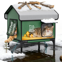 Refugio cálido para gatos al exterior de Apasiri, ideal para inviernos fríos.