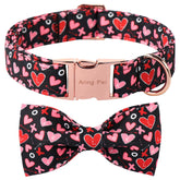 Collar Aring Pet con corazón negro y lazo, ideal para celebraciones.