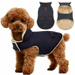 La capa ASENKU para perro, ideal para uso exterior con protección contra viento.