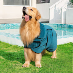 Bata Avont para perro con ajuste de velcro que facilita ponerse y quitarse.