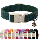 Babole Pet collar de pana verde bosque puesto en perro, ajuste cómodo para paseos.