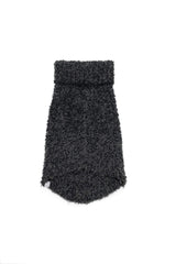 Abertura para correa en la sudadera Barefoot Dreams CozyChic, fácil de poner y usar