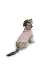Barefoot Dreams CozyChic Ribbed Pet Sweater tejido lujoso y suave para uso diario.