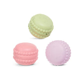 Macaruffs BarkBox: trío de juguetes de goma para perros pequeños, ideal para morder y jugar.