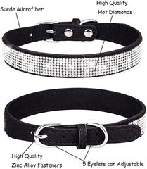 Detalle de bling Bbmmayy en el collar para un look llamativo.