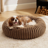 Bedsure Donut mediana: cama para perro con pelo sintético suave para descanso diario.