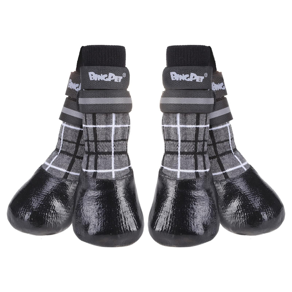 BINGPET calcetines antideslizantes para perros con agarre en suelos de madera.