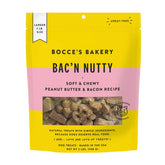 Bocce's Bakery Bac ’N Nutty suave y masticable, sabor a maní y tocino, perfecto para entrenamiento.