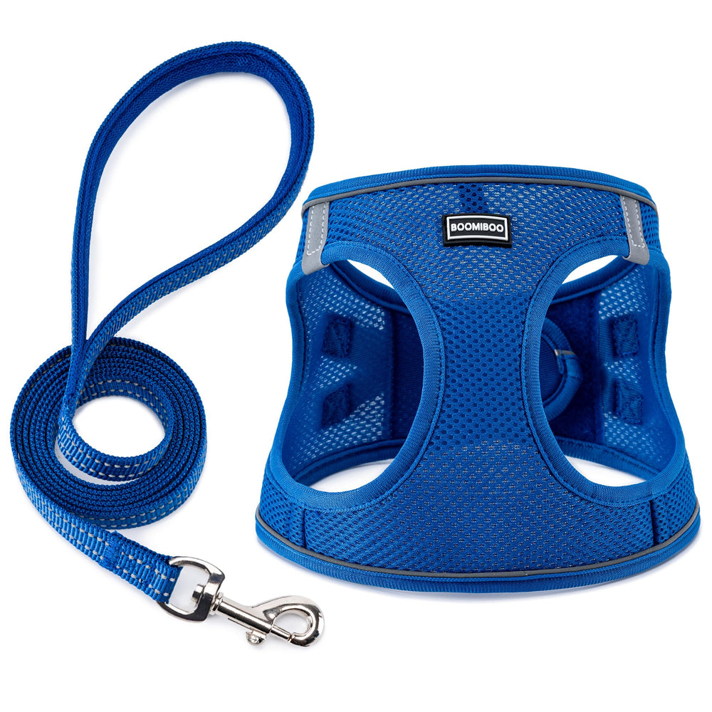 BOOMIBOO arnés para perro azul, vista frontal, cómodo y seguro para paseos.