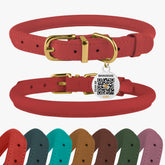 BRONZEDOG collar-cuero-enrollado con QR para identificación rápida durante paseos.