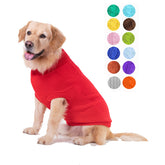 La sudadera para perro de Bwealthest con cuello alto ofrece abrigo cómodo para paseos fríos.