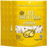 Cat-Man-Doo Life Essentials muestra pollo entero deshidratado, perfecto como snack natural para perros y gatos.