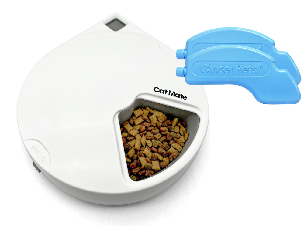Cat Mate C500, vista frontal del comedero automático para alimentación programada.