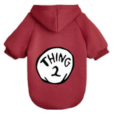 Cayxatiu sudadera para perros: frente con impresión Thing 1 y Thing 2, estilo y calidez para paseos.