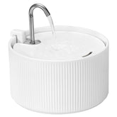 Cepheus fuente cerámica para gatos, vista frontal, capacidad de 2.2 L para hidratación continua.