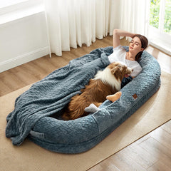 ChiXnuggle cama-perro-humana-lujo: descanso cómodo y envolvente para casa.
