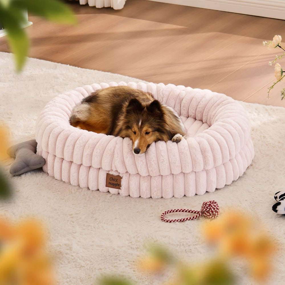 ChiXnuggle cama para perro mediano con rayas de lujo y felpa suave para dormir tranquilo