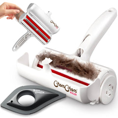 ChomChom Roller detalla pelos de mascotas en el sofá para un hogar más limpio.