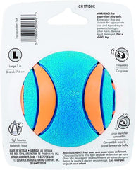 Chuckit! Ultra bola chirriadora con alto rebote para sesiones de juego dinámicas.