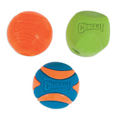 Chuckit! Fetch Medley: bola errática para juego al aire libre y saltos.