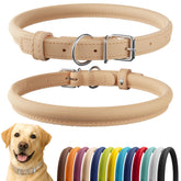 CollarDirect collar enrollado de cuero suave reduce enredos en pelaje largo.