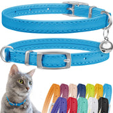 Collar Direct de cuero para gatos con cascabel azul, fácil de ubicar al exterior.