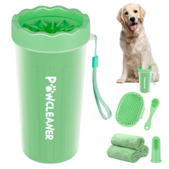 Comotech limpiapatas portátil en uso para limpieza rápida tras paseo.