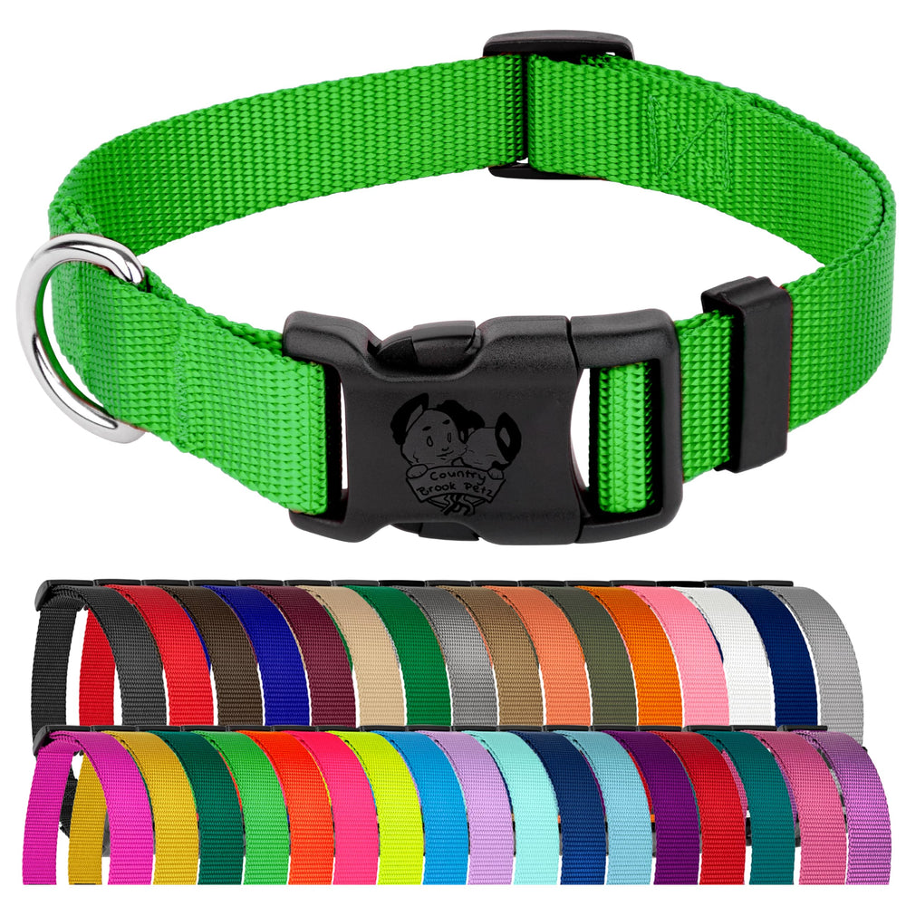 Collar de nylon Country Brook Petz para uso diario en perros activos.