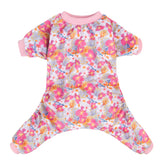 Pijama CuteBone para perros pequeños, vista frontal, ajuste cómodo para juegos.