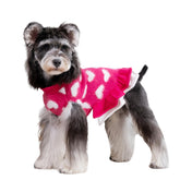 CuteBone suéter-vestido rosa con corazones para paseos invernales.