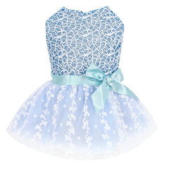CuteBone vestido perro frontal, ideal para fiestas y fotos memorables.
