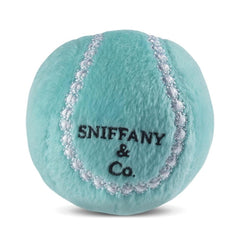 Dog Diggin Designs Runway Pup, juguete peluche chirriante para juego diario.