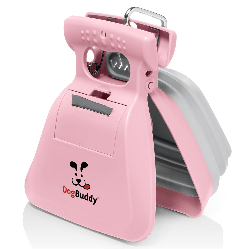 DogBuddy Pooper Scooper en la calle para una limpieza rápida y higiénica tras el paseo.
