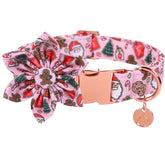 Collar DOGWONG navidad con flor rosa; ideal para fiestas y paseos festivos.