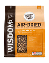 Earth Animal Wisdom alimento seco para perros con pollo, textura atractiva para masticar.