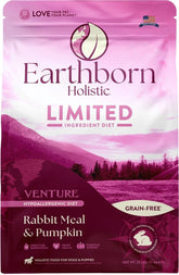 Earthborn Holistic Venture conejo con calabaza en plato, ayuda a dietas de ingredientes limitados.