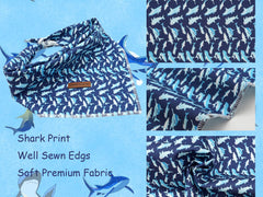 Bandana Elegant Little Tail con diseño tiburón, regalo para cumpleaños de perros.