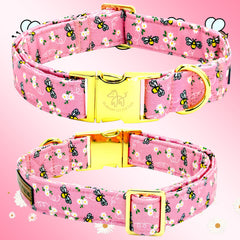 Flor removible en el collar Elegant little tail, detalle versátil para diferentes estilos.
