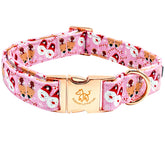Collar Elegant little tail ciervo rosa, ideal para fiestas navideñas.