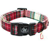 Collar navideño Elegant Little Tail rojo plaid para perros, ideal para fiestas.