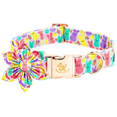Elegant little tail collar Pascua con conejo rosa para paseos con estilo.