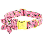 Collar Elegant little tail para perros con flor y abejas, diseño llamativo para paseos.