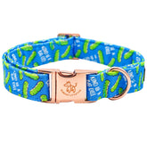 Elegant little tail collar oso azul para perros medianos, diseño llamativo.