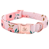 Elegant little tail collar rosa floral, ideal para paseos con estilo y comodidad.