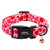 Collar San Valentín para perros de la marca Elegant little tail con corazón rojo, ideal para paseos