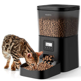 Espelho alimentador automático para gatos, vista frontal, porciones precisas.