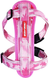 Arnés EzyDog de pecho sin tirones en rosa camo para paseos cómodos y seguros.